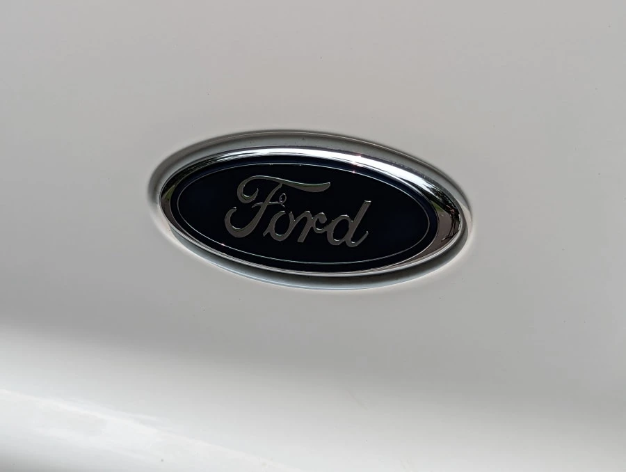 2005 Ford Excursion - Image 27 of 31