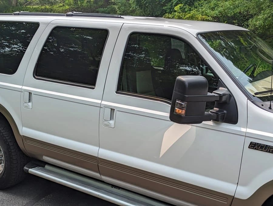 2005 Ford Excursion - Image 8 of 31