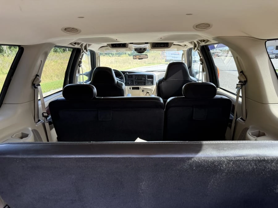 2005 Ford Excursion - Image 18 of 25