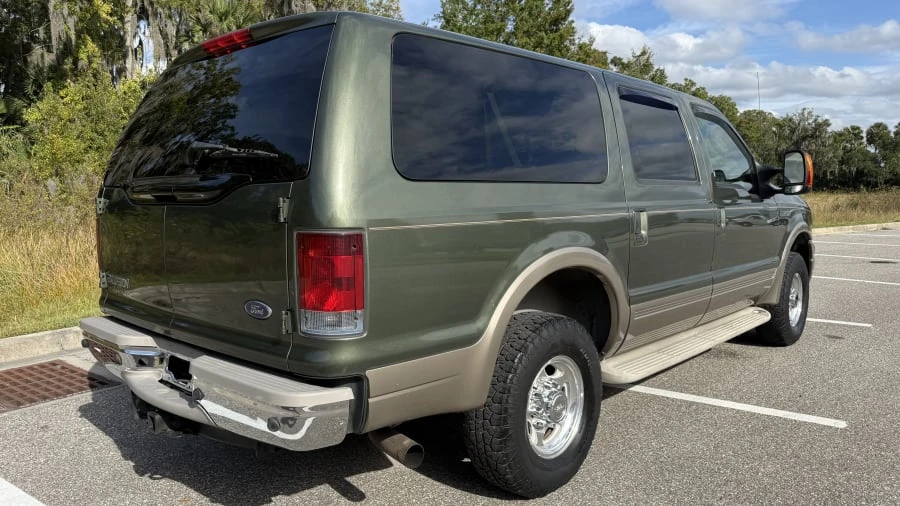 2005 Ford Excursion - Image 3 of 25