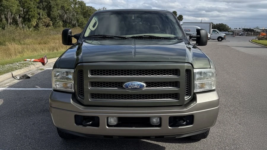 2005 Ford Excursion - Image 4 of 25