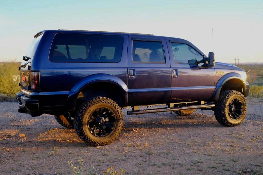 2005 Ford Excursion - Image 6 of 31