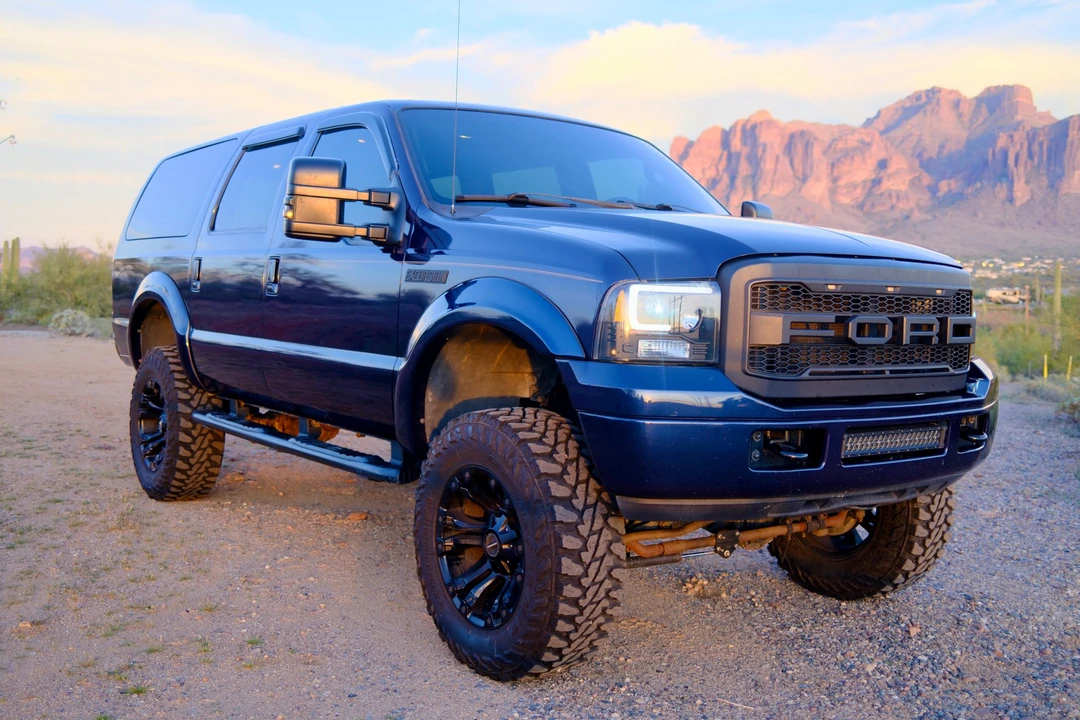 2005 Ford Excursion - Image 4 of 31