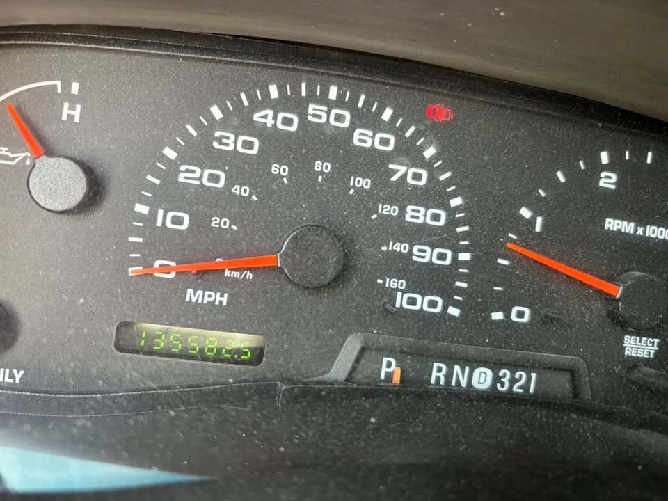 2005 Ford Excursion - Image 21 of 31