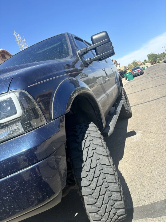 2005 Ford Excursion - Image 13 of 31