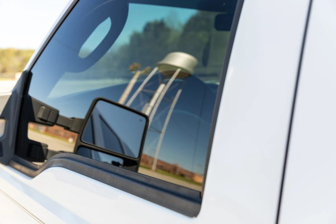 2005 Ford Excursion - Image 21 of 31