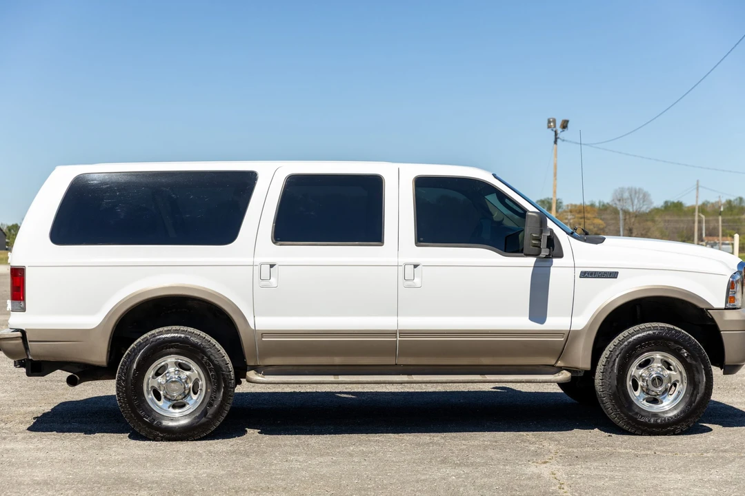 2005 Ford Excursion - Image 5 of 31