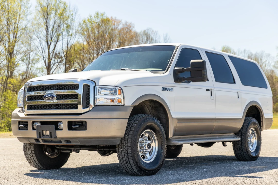 2005 Ford Excursion - Image 3 of 31
