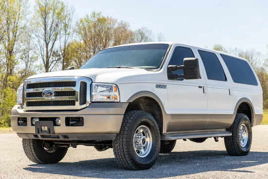 2005 Ford Excursion - Image 3 of 31