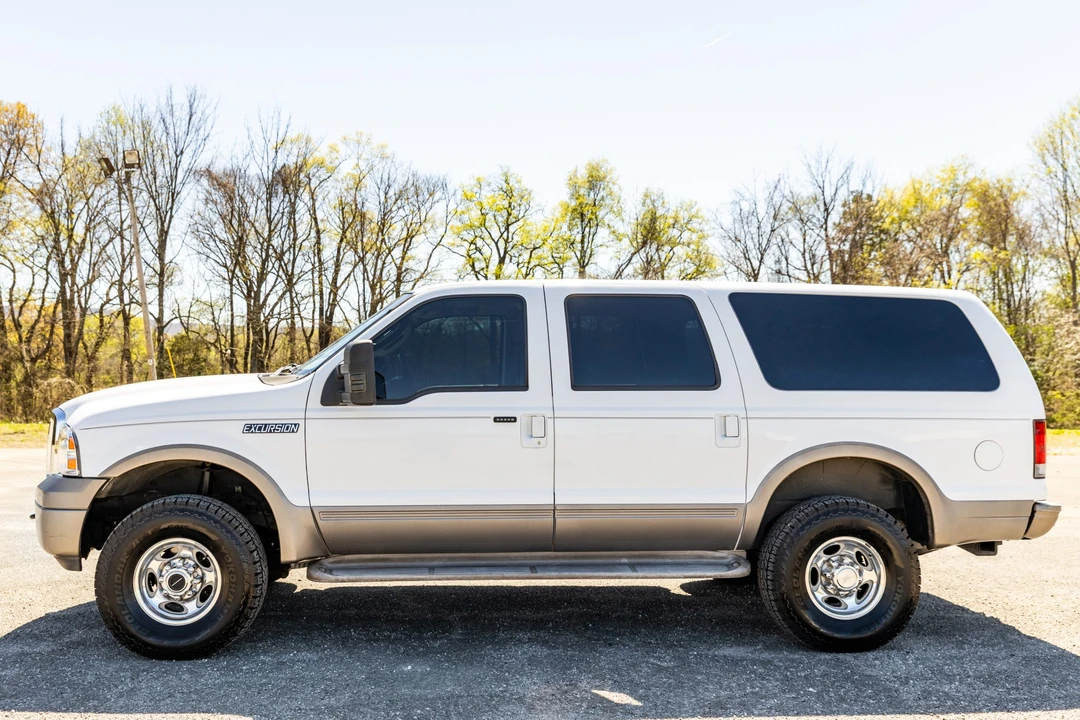 2005 Ford Excursion - Image 9 of 31