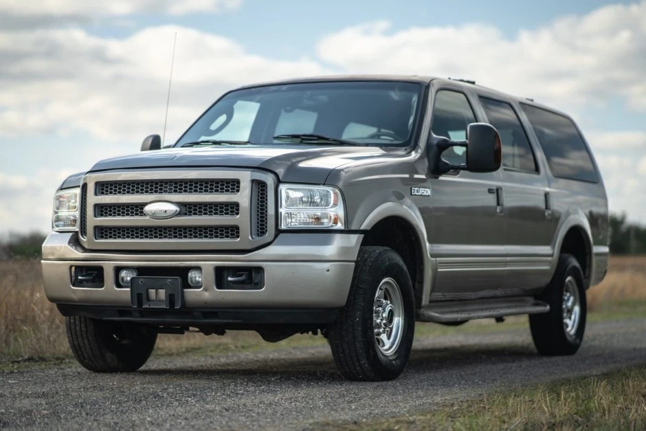 2005 Ford Excursion - Image 1 of 8