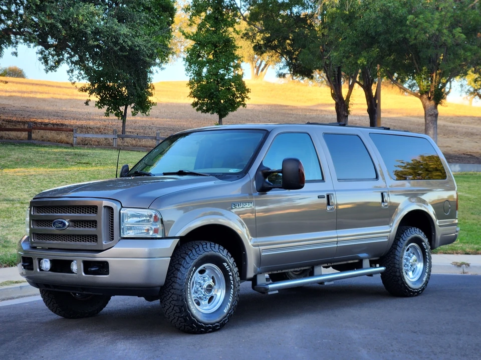 2005 Ford Excursion - Image 6 of 31