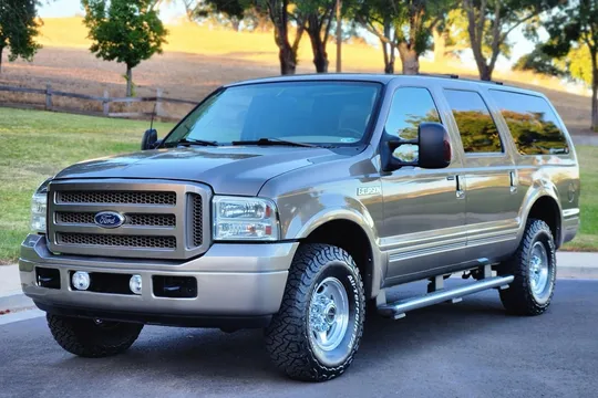 2005 Ford Excursion Eddie Bauer Power Stroke 4×4