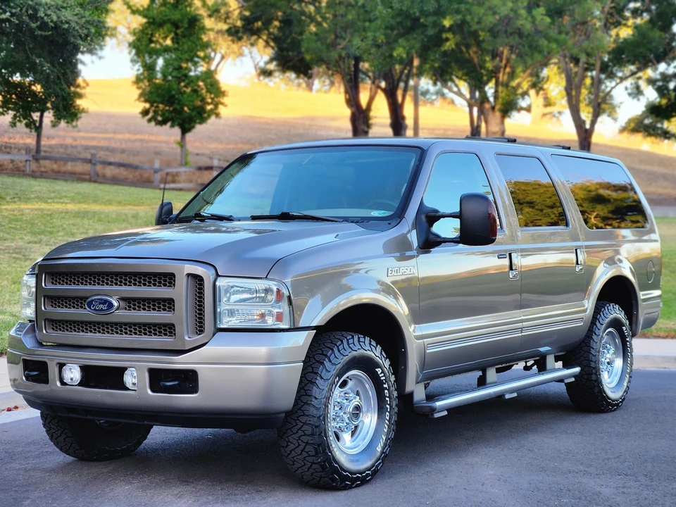 2005 Ford Excursion - Image 5 of 31