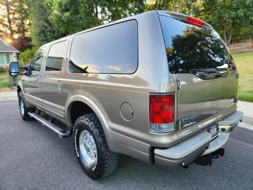 2005 Ford Excursion - Image 21 of 31