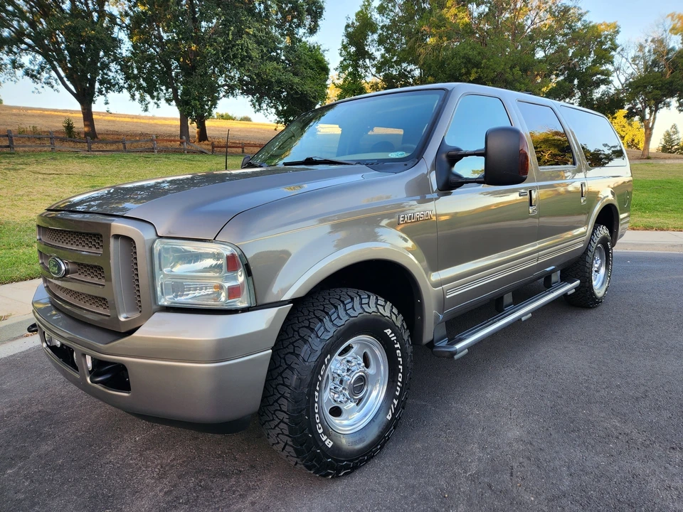 2005 Ford Excursion - Image 7 of 31