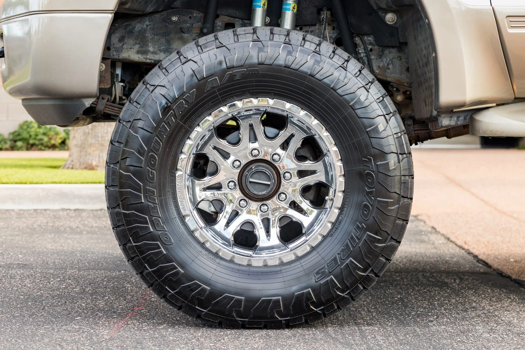 2005 Ford Excursion - Image 26 of 31