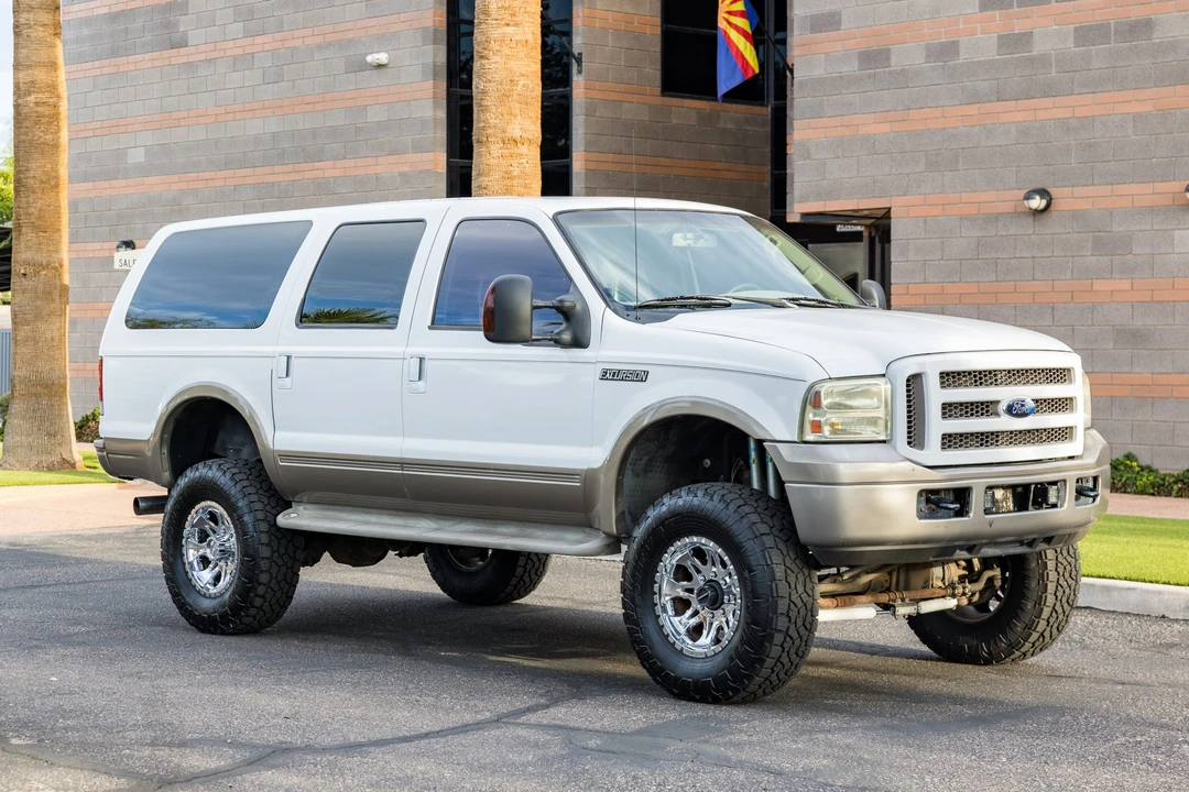 2005 Ford Excursion - Image 3 of 31
