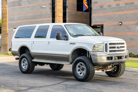 2005 Ford Excursion - Image 3 of 31