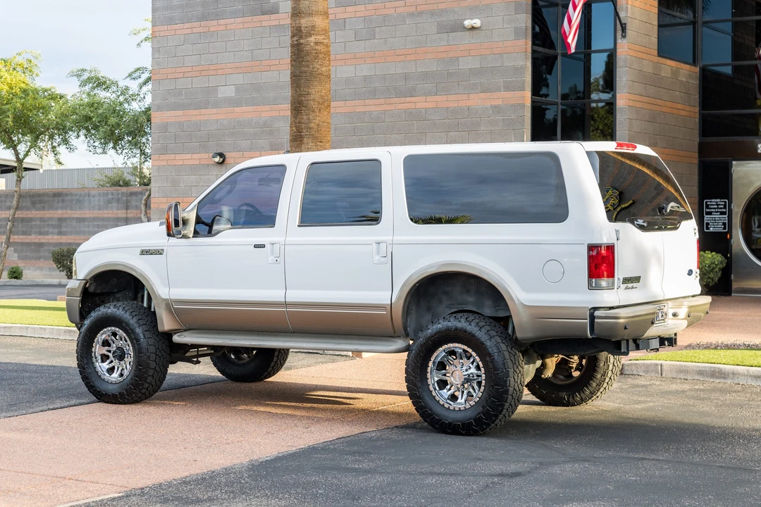 2005 Ford Excursion - Image 7 of 31