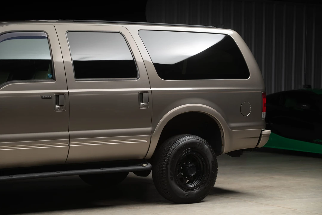 2005 Ford Excursion - Image 31 of 31