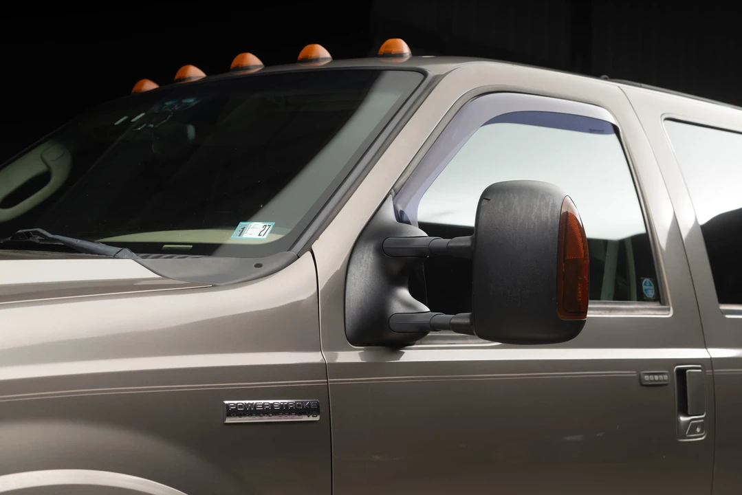 2005 Ford Excursion - Image 25 of 31