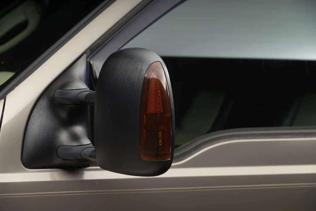2005 Ford Excursion - Image 27 of 31