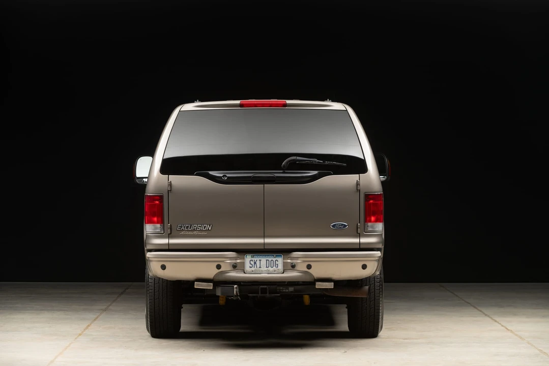 2005 Ford Excursion - Image 6 of 31
