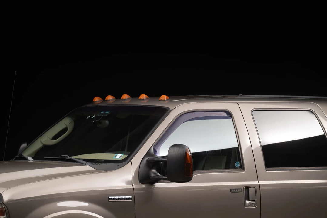2005 Ford Excursion - Image 24 of 31