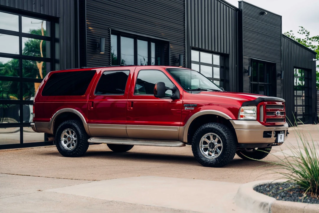 2005 Ford Excursion - Image 11 of 31