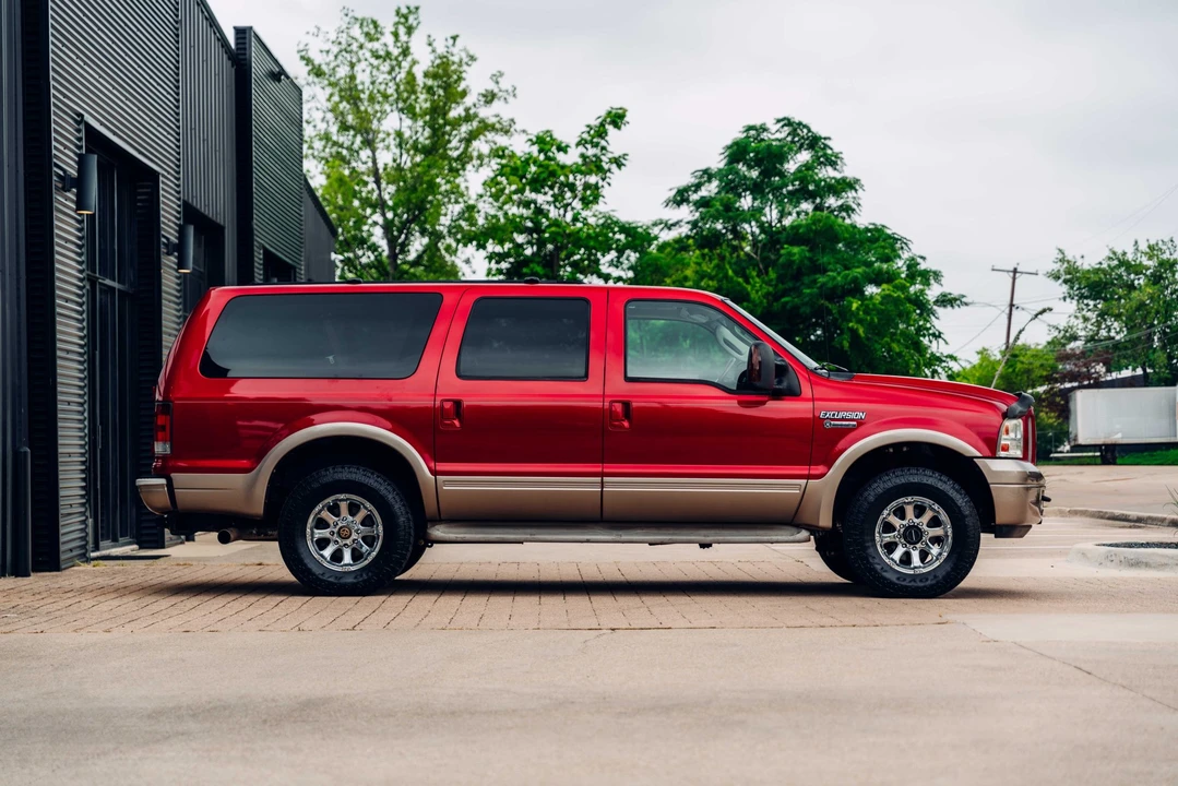 2005 Ford Excursion - Image 10 of 31