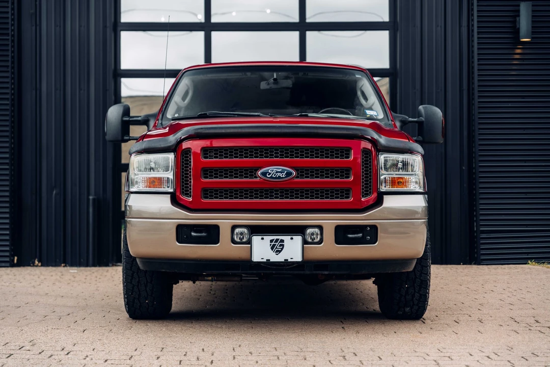 2005 Ford Excursion - Image 14 of 31
