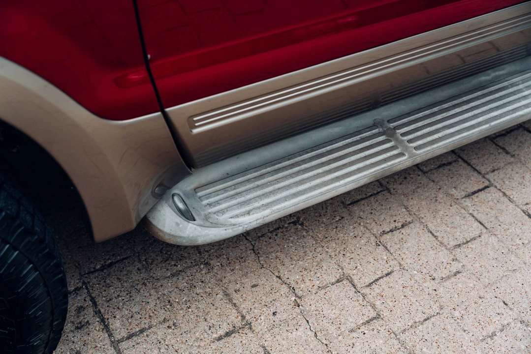 2005 Ford Excursion - Image 30 of 31