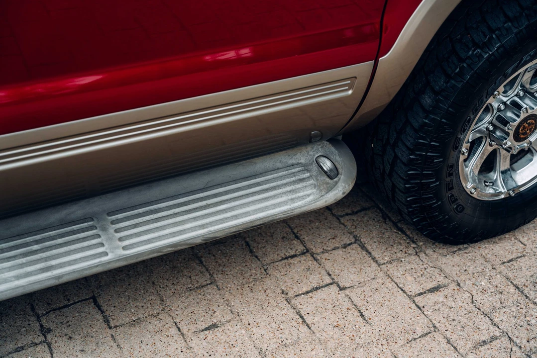 2005 Ford Excursion - Image 22 of 31