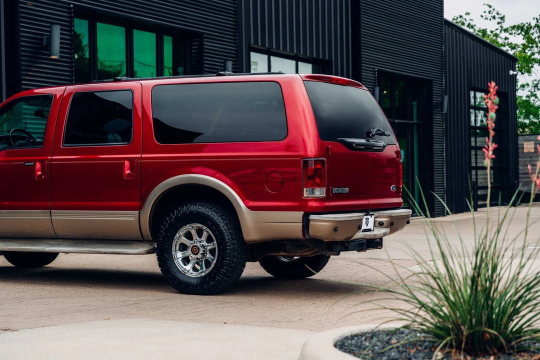 2005 Ford Excursion - Image 27 of 31