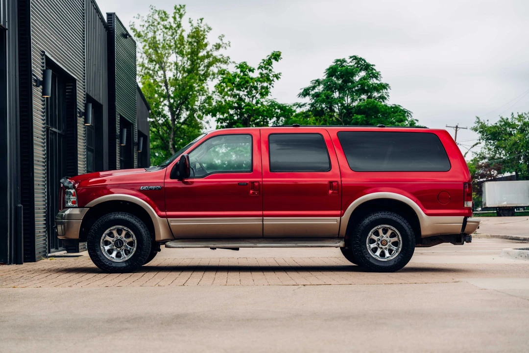 2005 Ford Excursion - Image 4 of 31