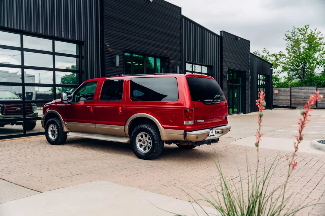 2005 Ford Excursion - Image 5 of 31