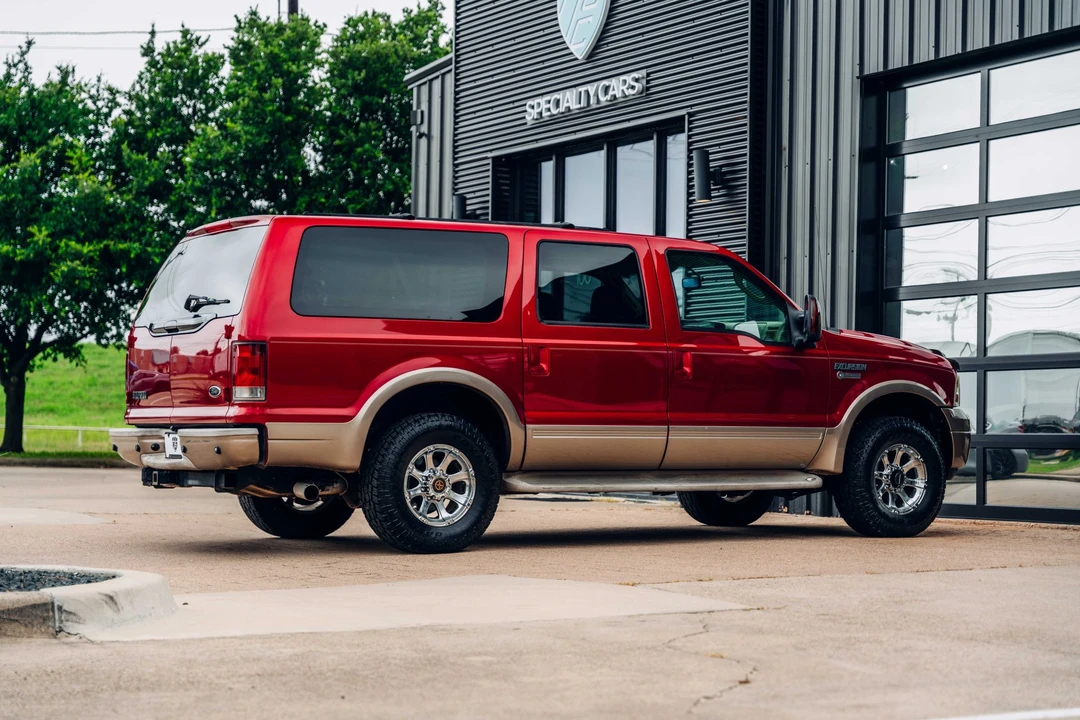2005 Ford Excursion - Image 9 of 31