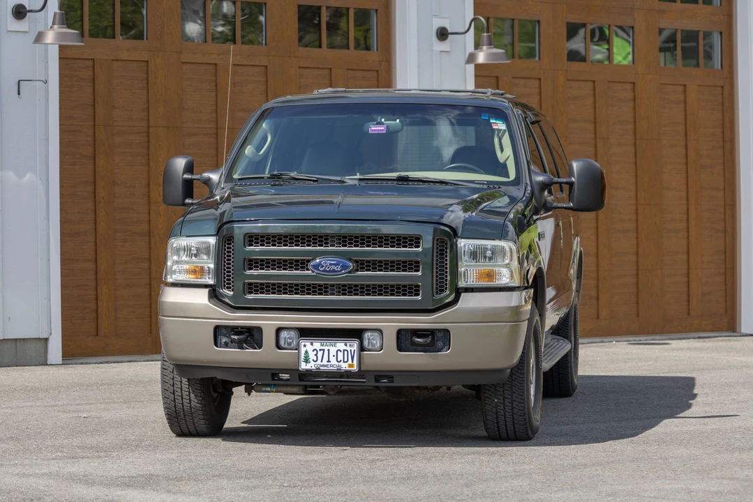 2005 Ford Excursion - Image 3 of 31