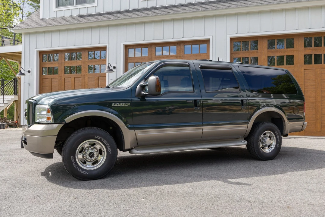 2005 Ford Excursion - Image 18 of 31