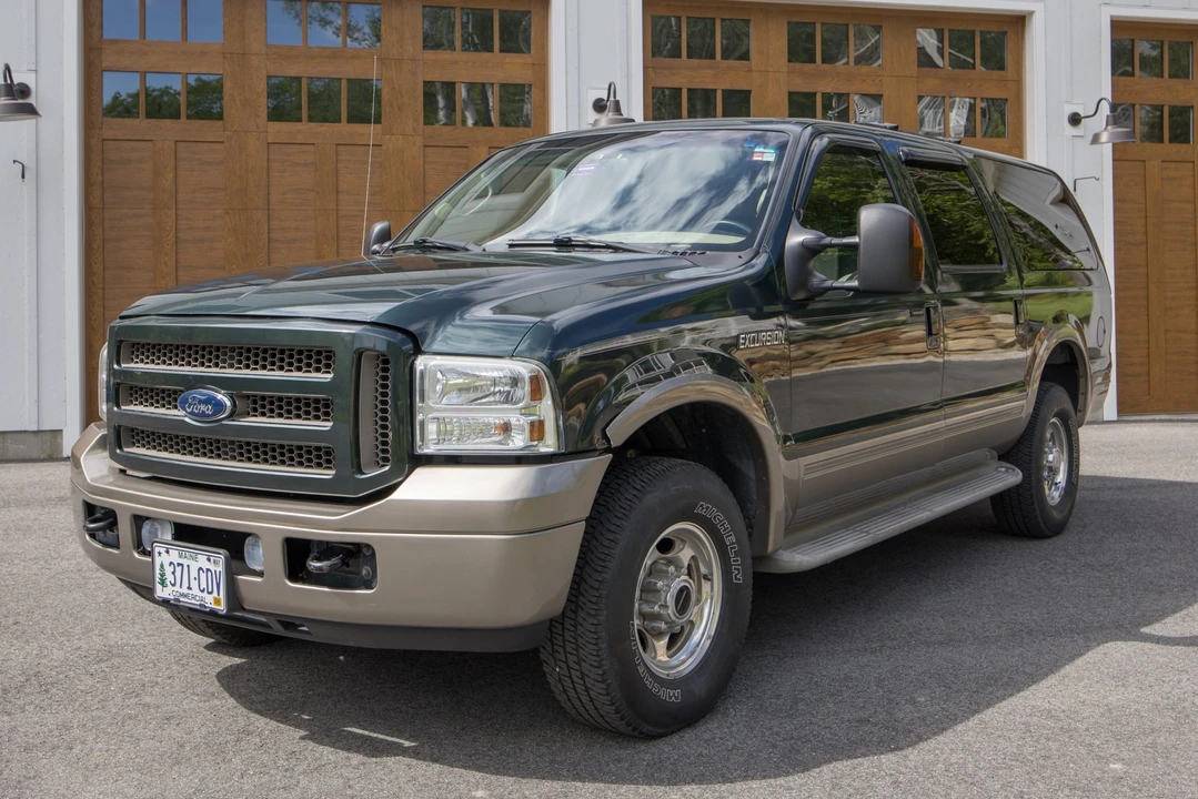 2005 Ford Excursion - Image 7 of 31