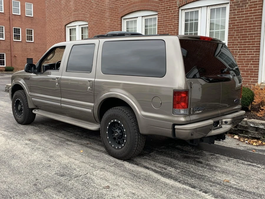 2005 Ford Excursion - Image 3 of 11