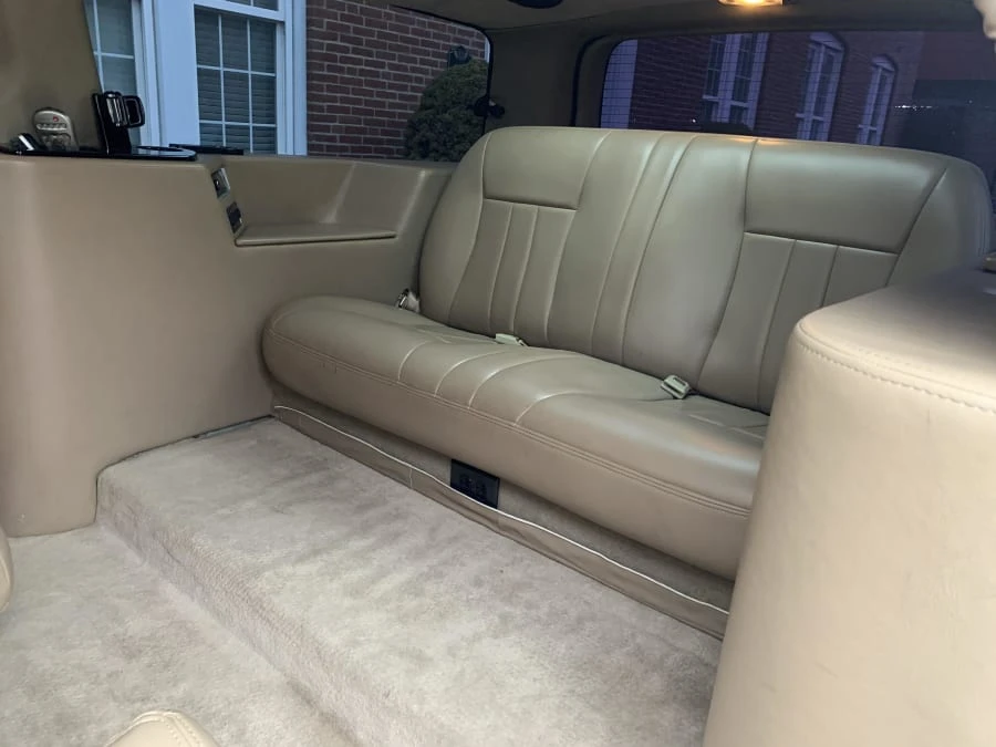 2005 Ford Excursion - Image 6 of 11