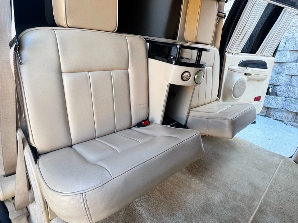 2005 Ford Excursion - Image 20 of 21