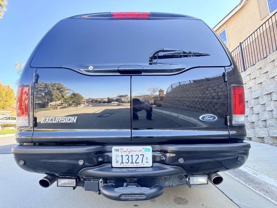 2005 Ford Excursion - Image 6 of 21
