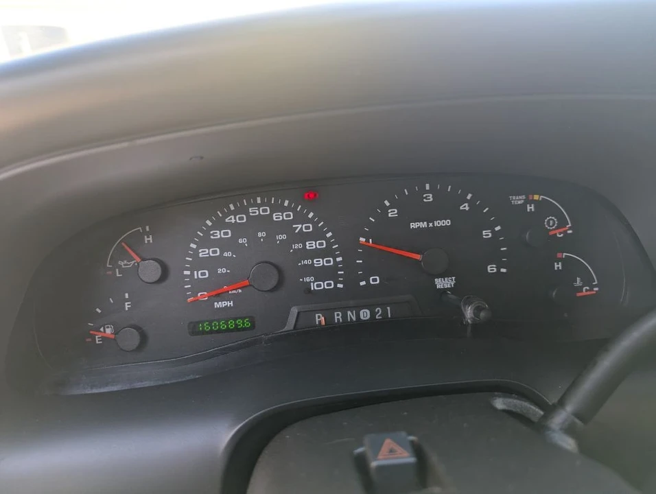 2005 Ford Excursion - Image 17 of 19