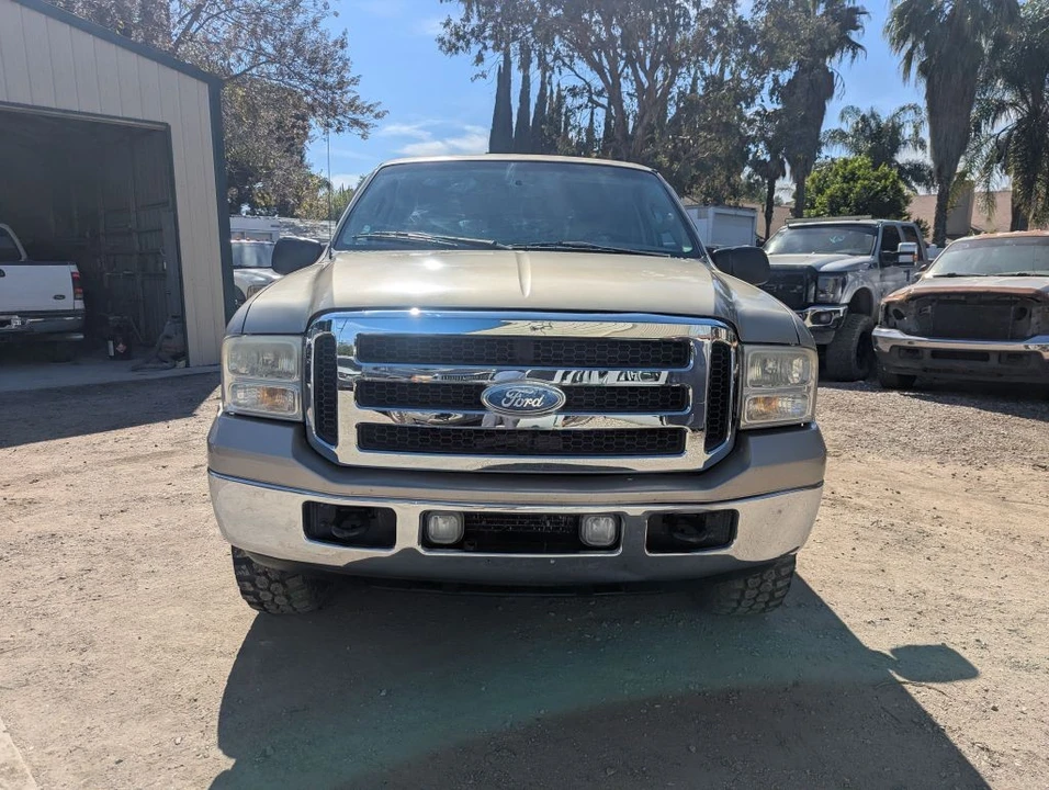 2005 Ford Excursion - Image 8 of 19