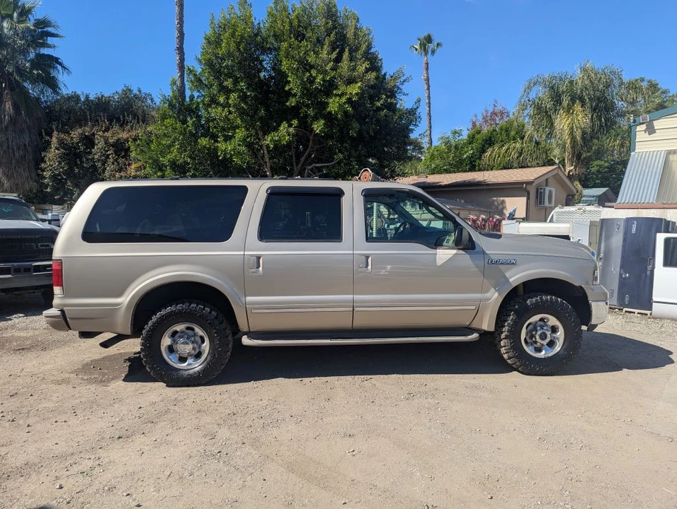 2005 Ford Excursion - Image 6 of 19