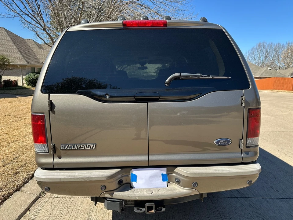 2005 Ford Excursion - Image 7 of 21
