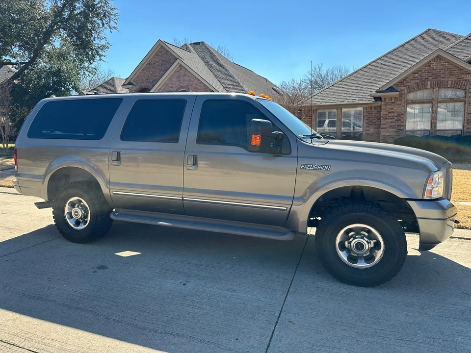 2005 Ford Excursion - Image 5 of 21